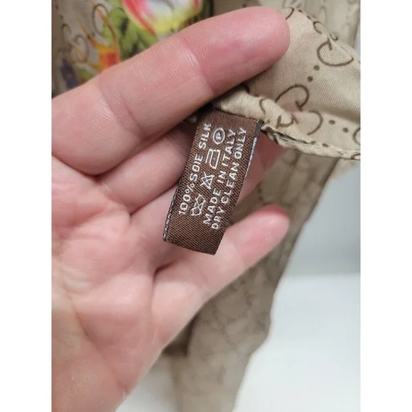 Gucci Silk Scarf Floral Print Beige GG Monogram Made in Italy Luxury 72x36 - Picture 10 of 12